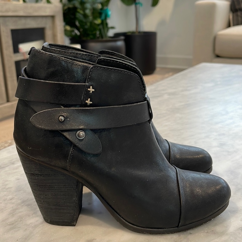 Rag and Bone Harrow black leather booties in 36.5